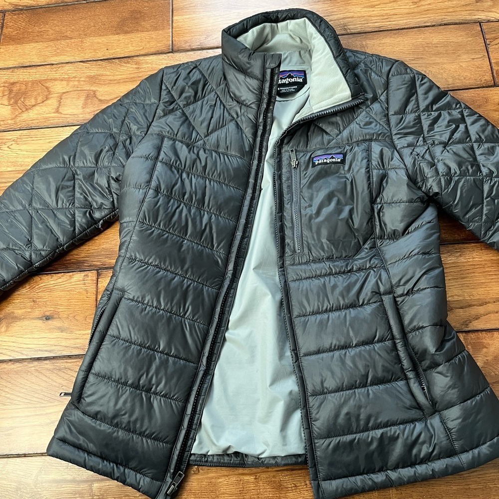 Patagonia women’s Nano puff insulated jacket